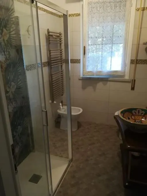 Residence A Due Passi Dal Mare Marina Di Carrara 0*,